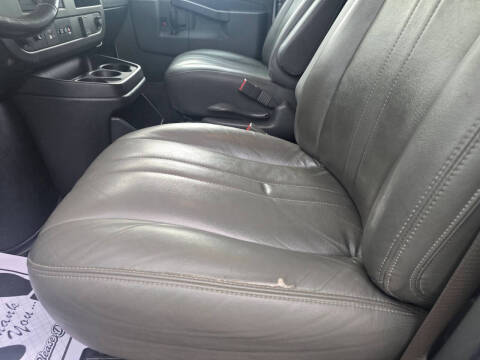 2022 Chevrolet Express 2500