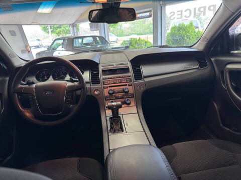 2010 Ford Taurus SEL