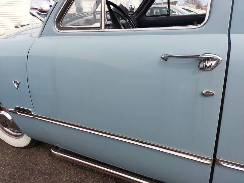 1951 Ford Deluxe