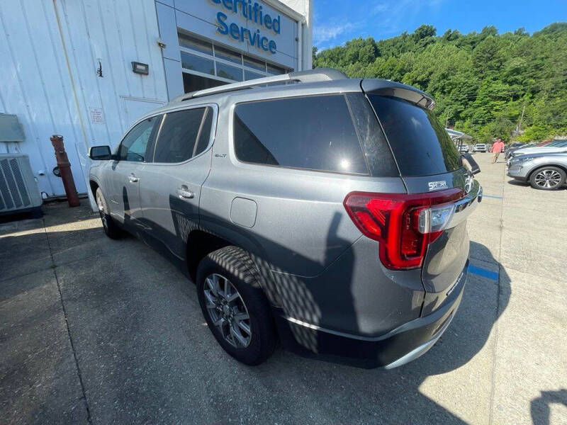 2021 GMC Acadia SLT