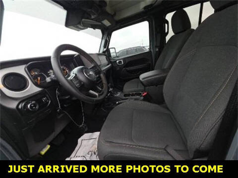 2024 Jeep Gladiator Sport