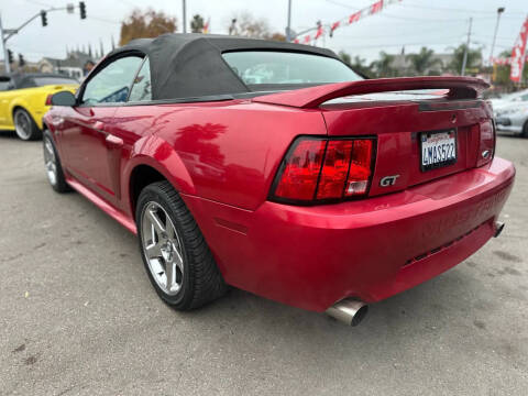 2000 Ford Mustang GT
