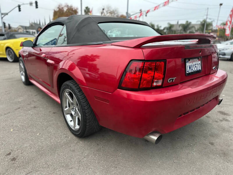 2000 Ford Mustang GT