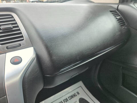 2011 Nissan Murano LE