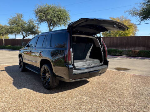 2018 Cadillac Escalade Luxury