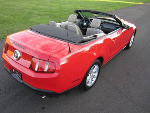 2011 Ford Mustang V6