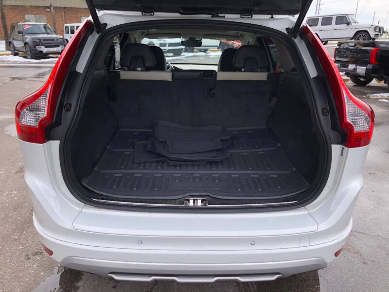 2017 Volvo XC60 T6 Dynamic