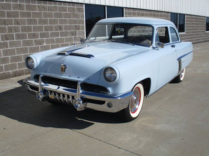 1952 Mercury 2 Door Sedan