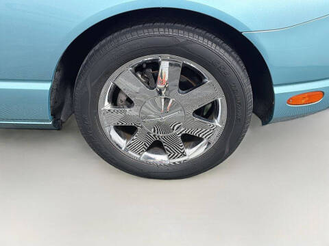 2002 Ford Thunderbird Deluxe