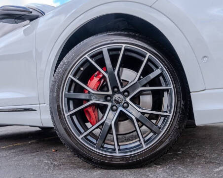 2023 Audi SQ8 4.0T quattro Prestige