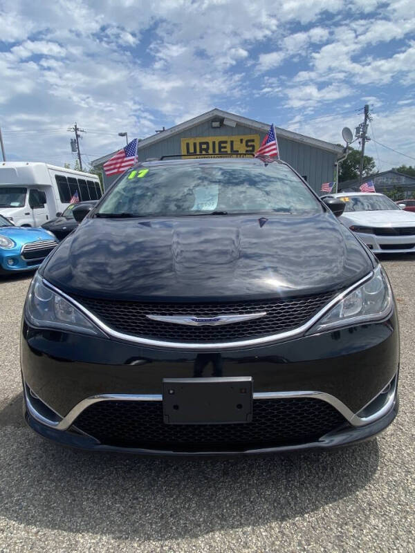 2017 Chrysler Pacifica Touring Plus