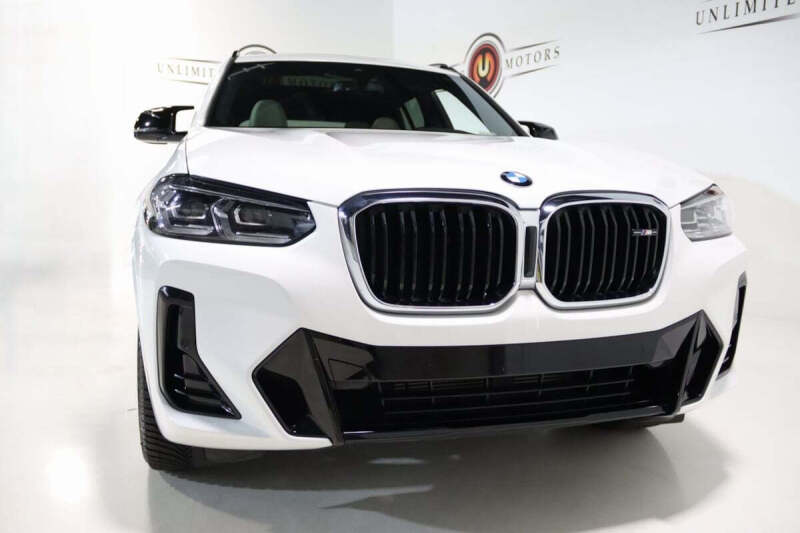 2023 BMW X3 M40i