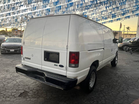 2010 Ford E-Series E-250