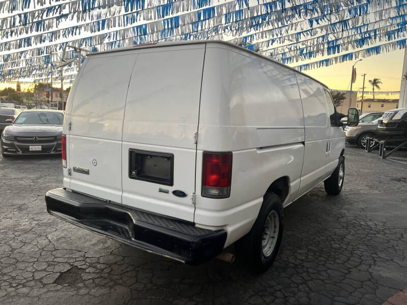 2010 Ford E-Series E-250