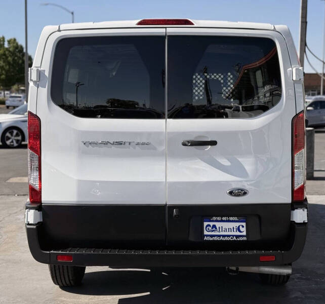 2023 Ford Transit 250