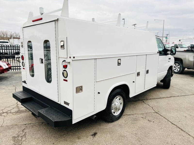 2010 Ford E-Series E-350 SD