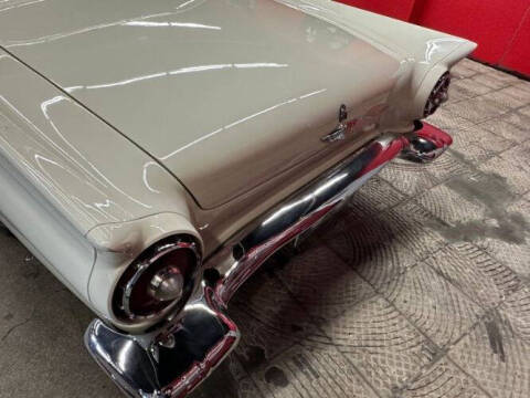 1957 Ford Thunderbird