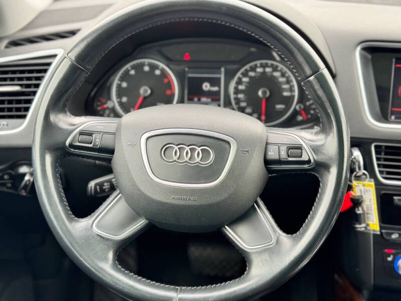 2015 Audi Q5 2.0T quattro Premium Plus