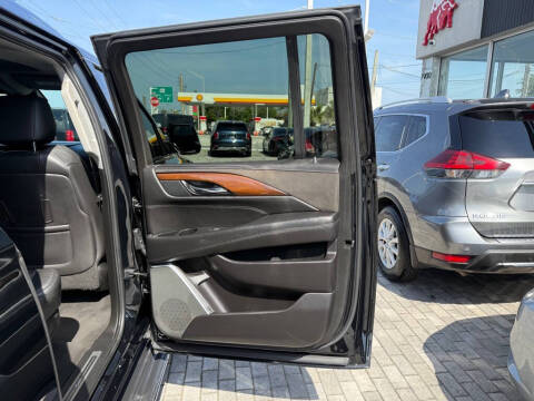 2020 Cadillac Escalade ESV Premium Luxury