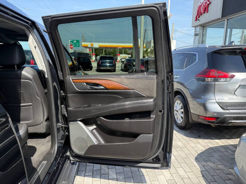 2020 Cadillac Escalade ESV Premium Luxury