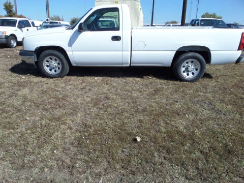 2007 Chevrolet Silverado 1500 Classic for sale at AUTO FLEET REMARKETING, INC. in Van Alstyne TX