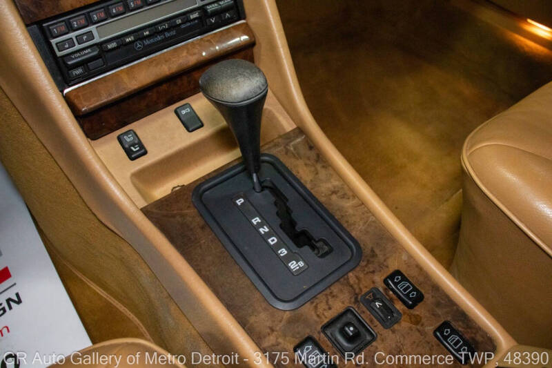 1991 Mercedes-Benz 560-Class 560 SEL