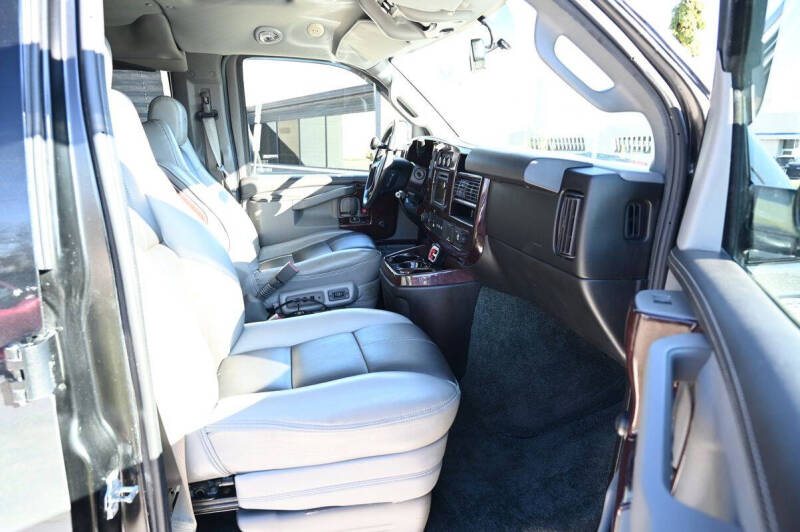 2018 GMC Savana LS 2500