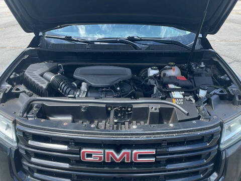 2021 GMC Acadia AT4
