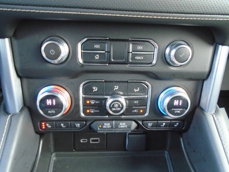 2023 GMC Yukon XL SLT