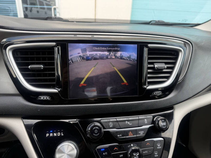 2020 Chrysler Pacifica Touring L Plus
