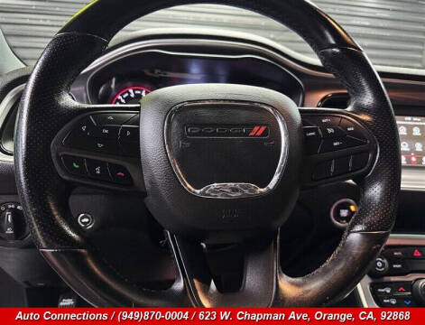 2021 Dodge Challenger SXT