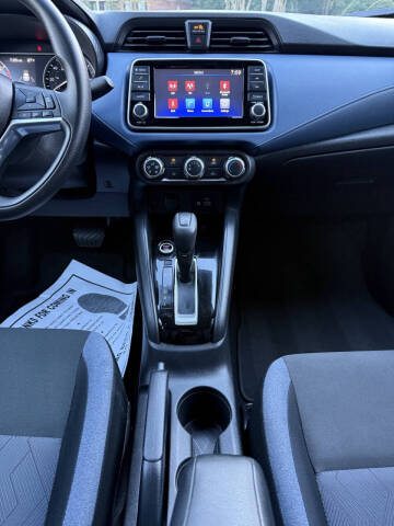 2025 Nissan Versa SV