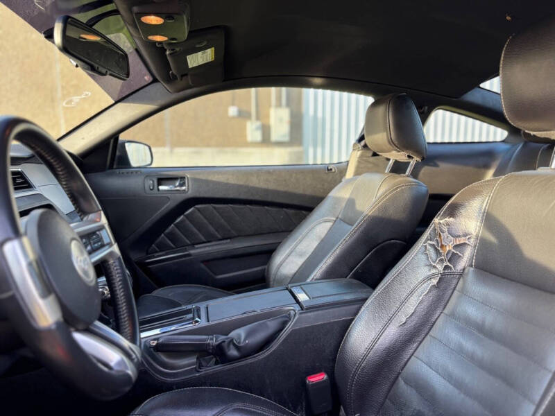 2012 Ford Mustang V6 Premium