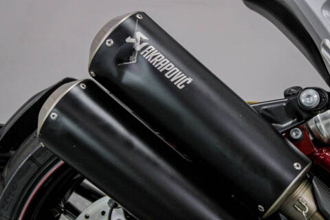 2022 Indian FTR R Carbon