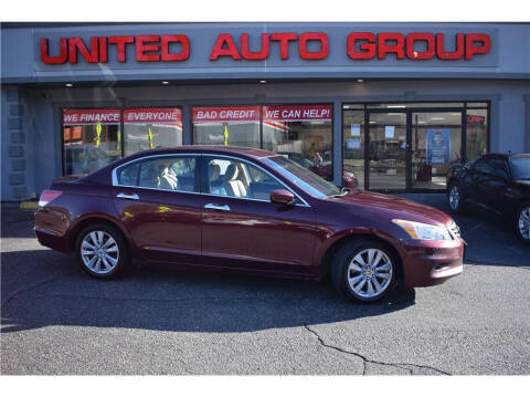 2011 Honda Accord for sale at United Auto Group in Putnam CT