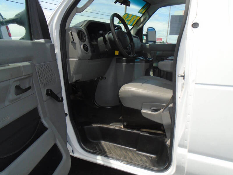 2011 Ford E-Series E-250