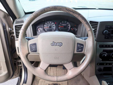 2005 Jeep Grand Cherokee Laredo
