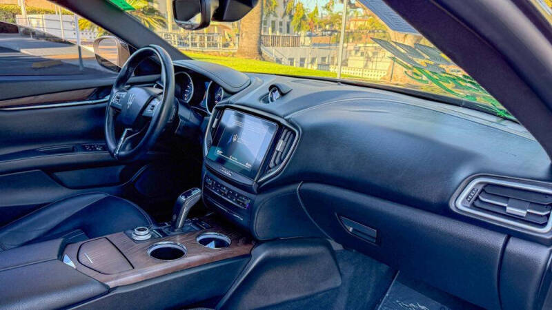 2019 Maserati Ghibli S