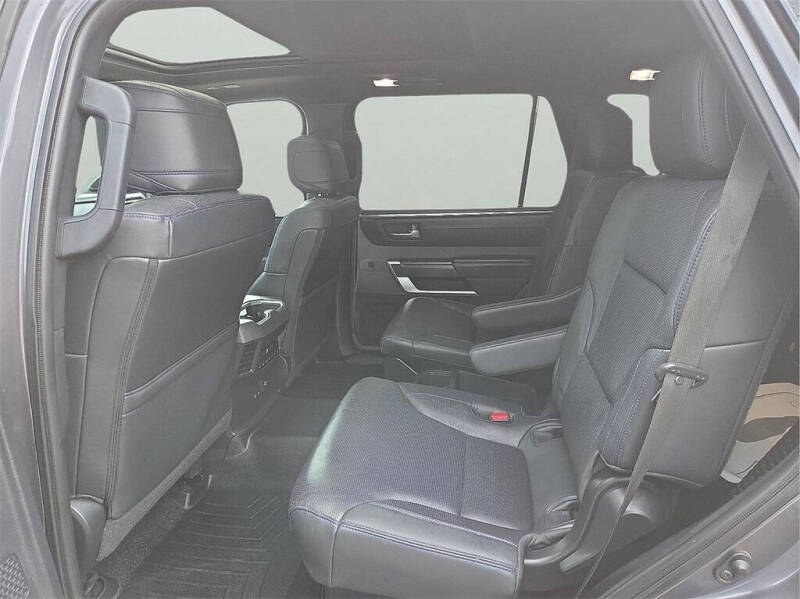 2023 Toyota Sequoia SR5