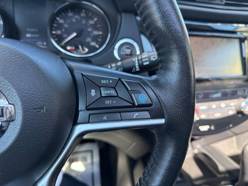 2020 Nissan Rogue SL