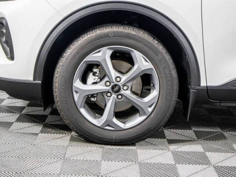 2025 Ford Escape Hybrid ST-Line Select