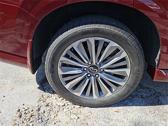 2025 Infiniti QX80 Luxe