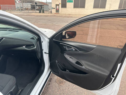 2017 Chevrolet Malibu LT