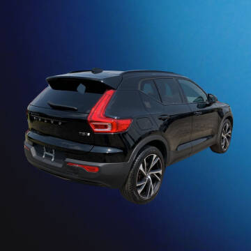 2021 Volvo XC40 T5 R-Design