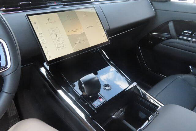 2024 Land Rover Range Rover Sport SV Edition One Carbon Bronze