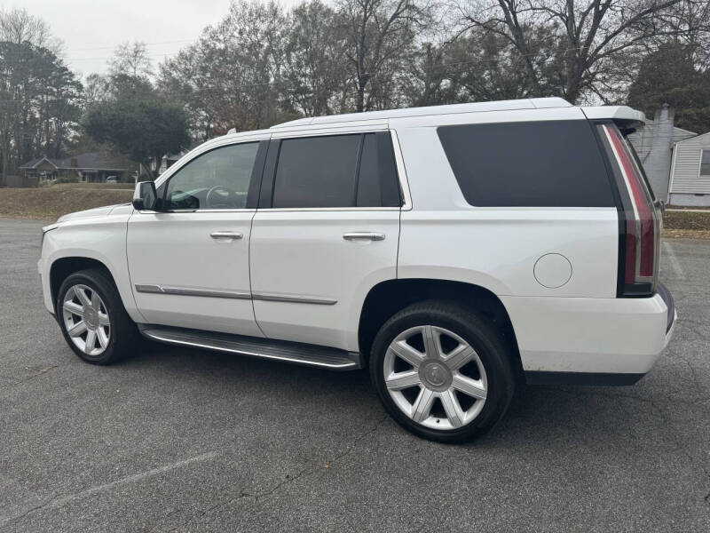 2016 Cadillac Escalade Luxury Collection