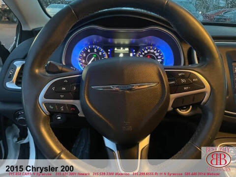 2015 Chrysler 200 Limited