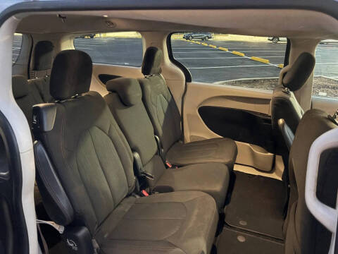 2017 Chrysler Pacifica Touring