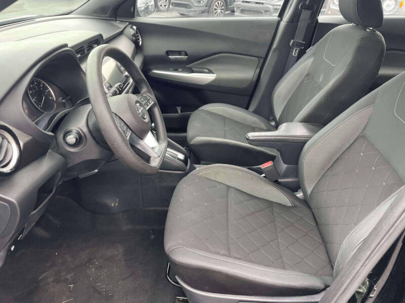 2020 Nissan Kicks SV
