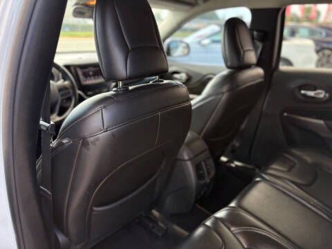 2019 Jeep Cherokee Latitude Plus